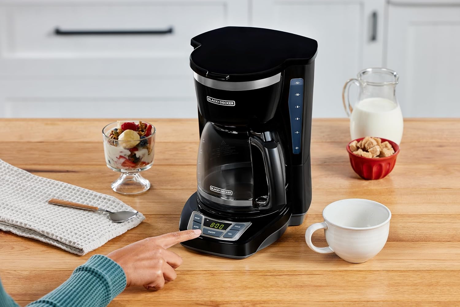 BLACK+DECKER 12-Cup Drip Coffee Maker with Vortex Brewing - Image 12